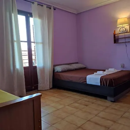 Homestay 27-3- Комната С Балконом В Квартире Аликанте Для 5 Человек